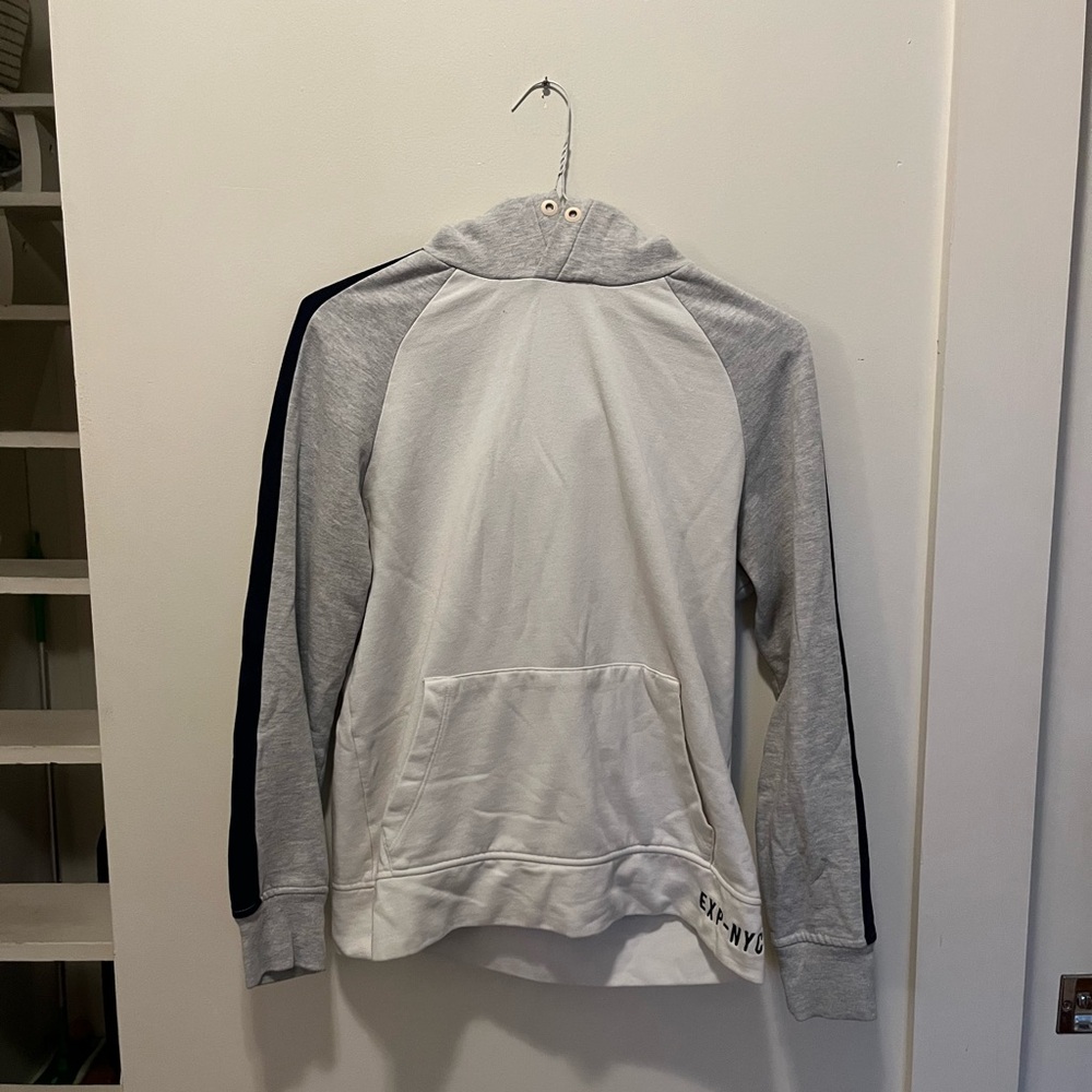 Express Sweashirt